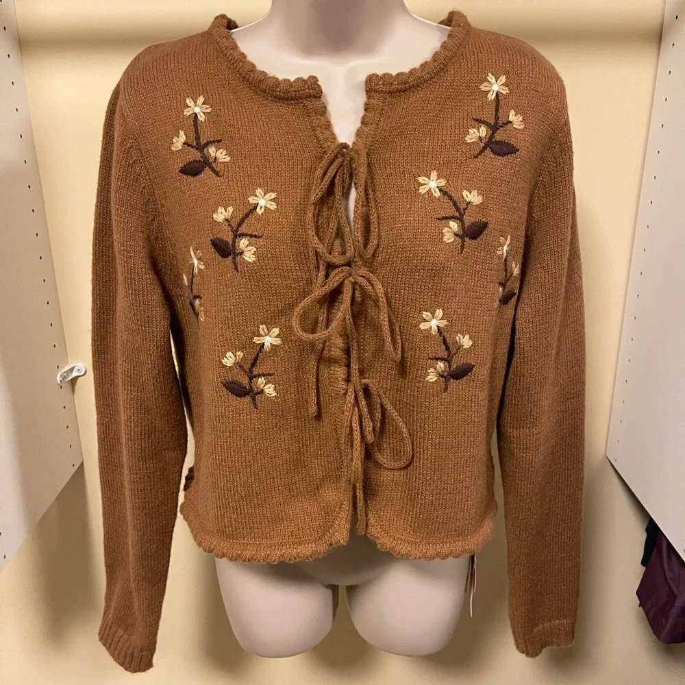 Cider Brown Floral Embroidery Women's Sweater - Picture 6 of 10